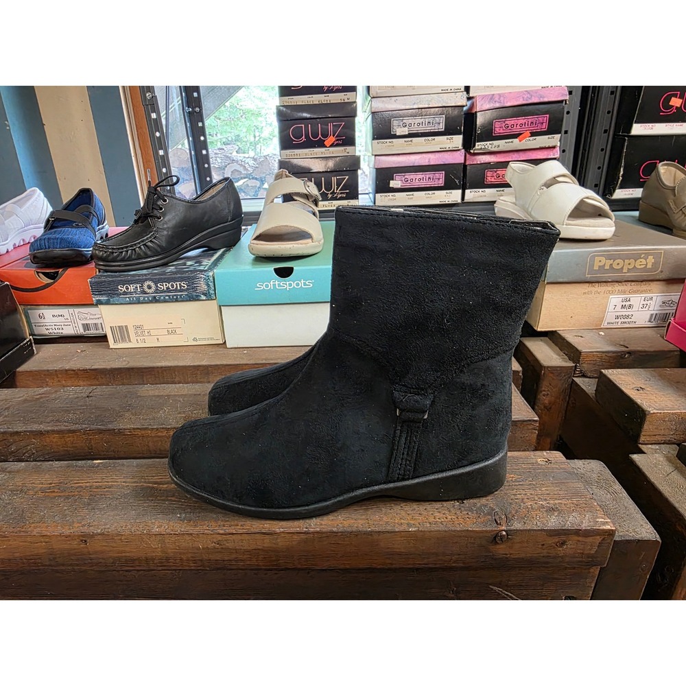 Black Faux Suede Ankle Boots Womens 8 M Side Zip Low Wedge